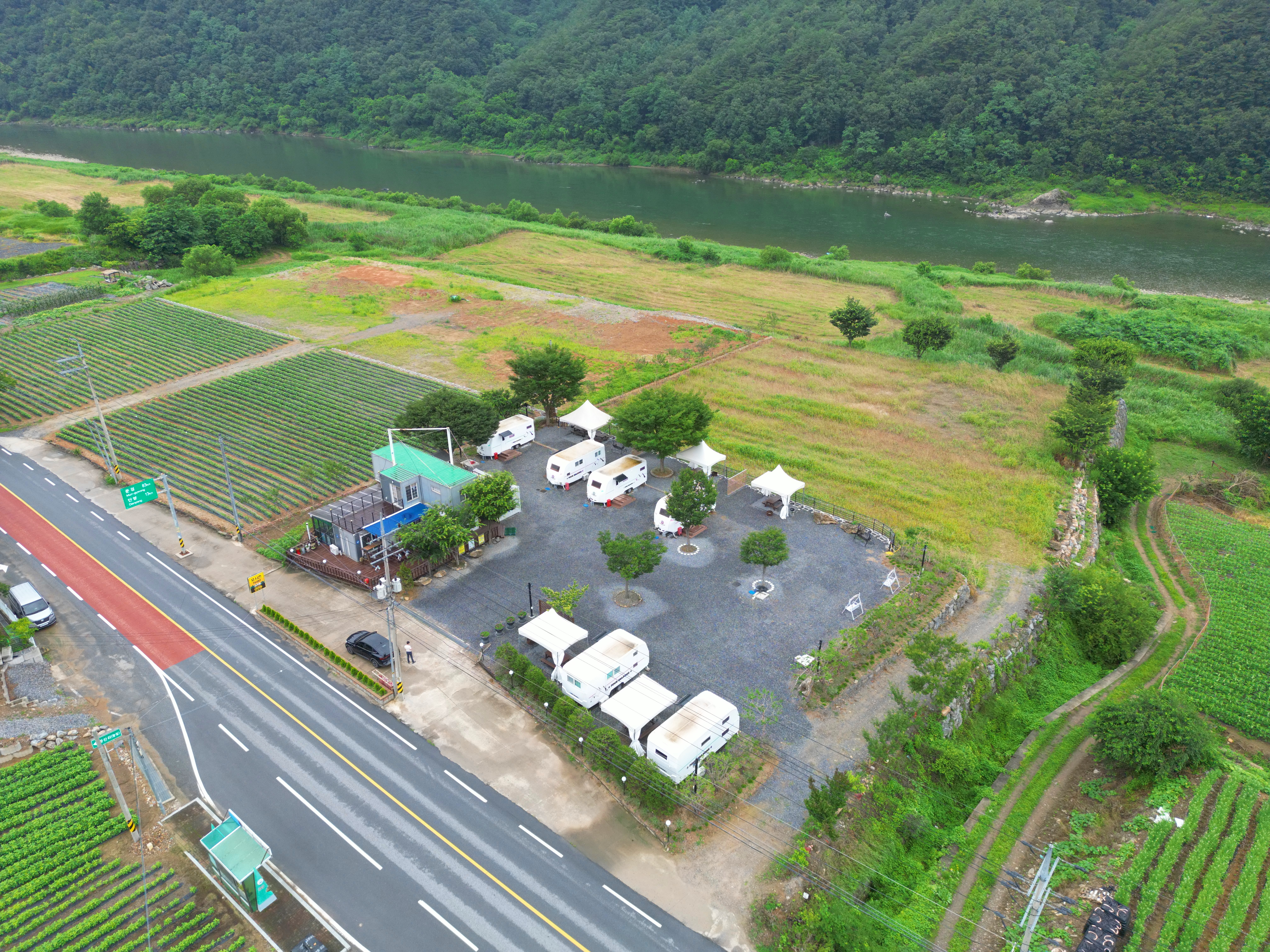 포시즌 9번째 이미지