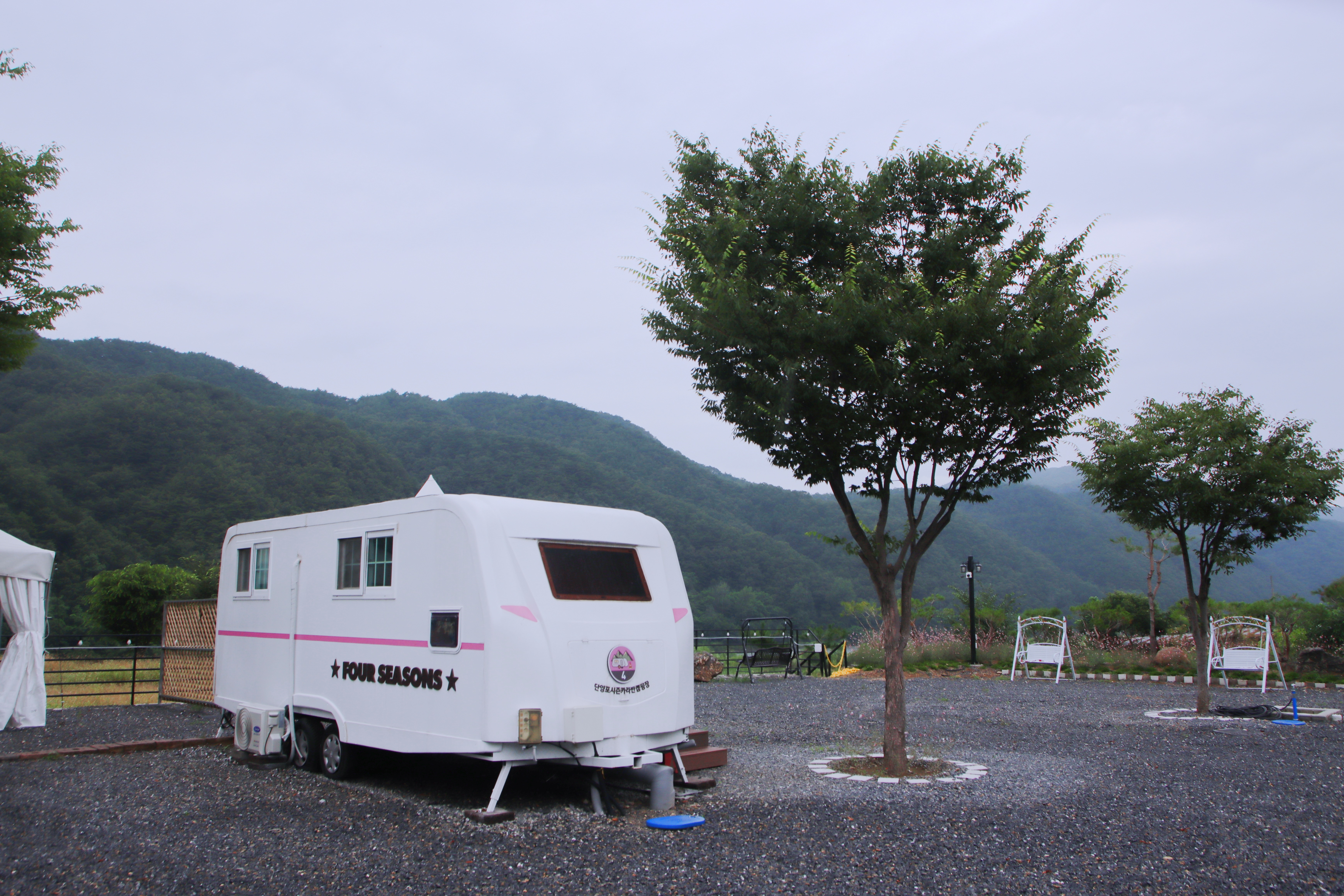 포시즌 33번째 이미지