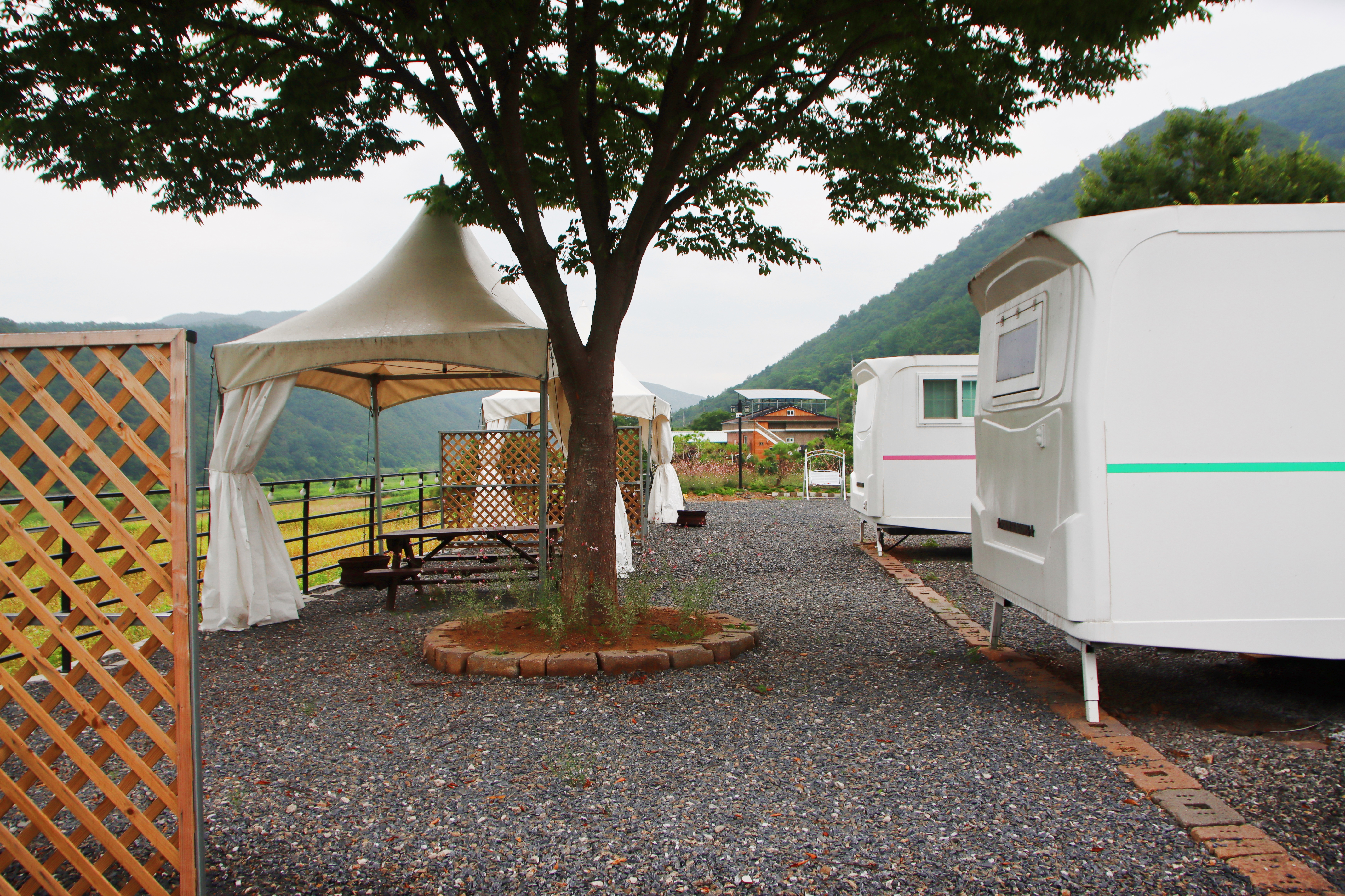 포시즌 24번째 이미지