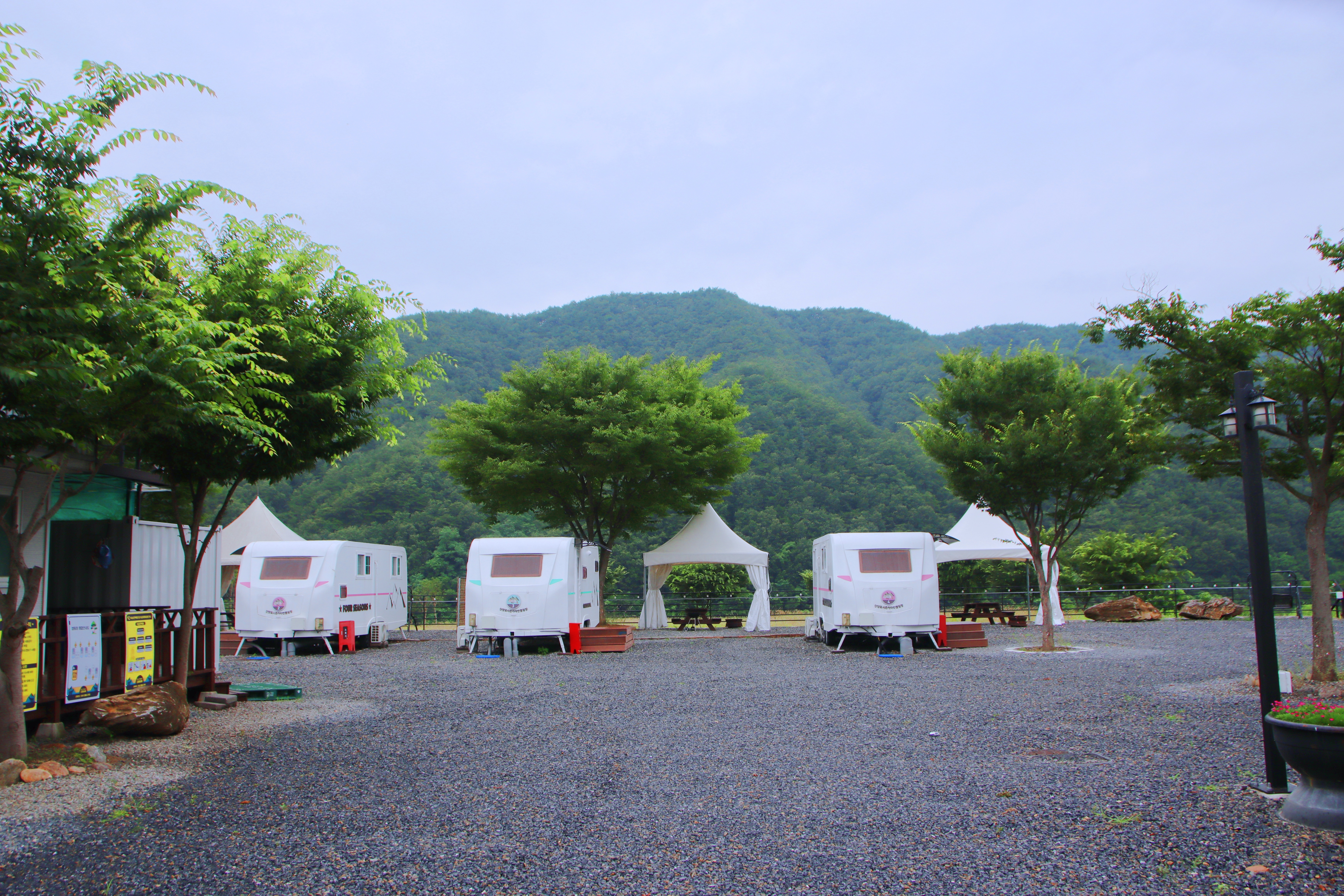 포시즌 37번째 이미지