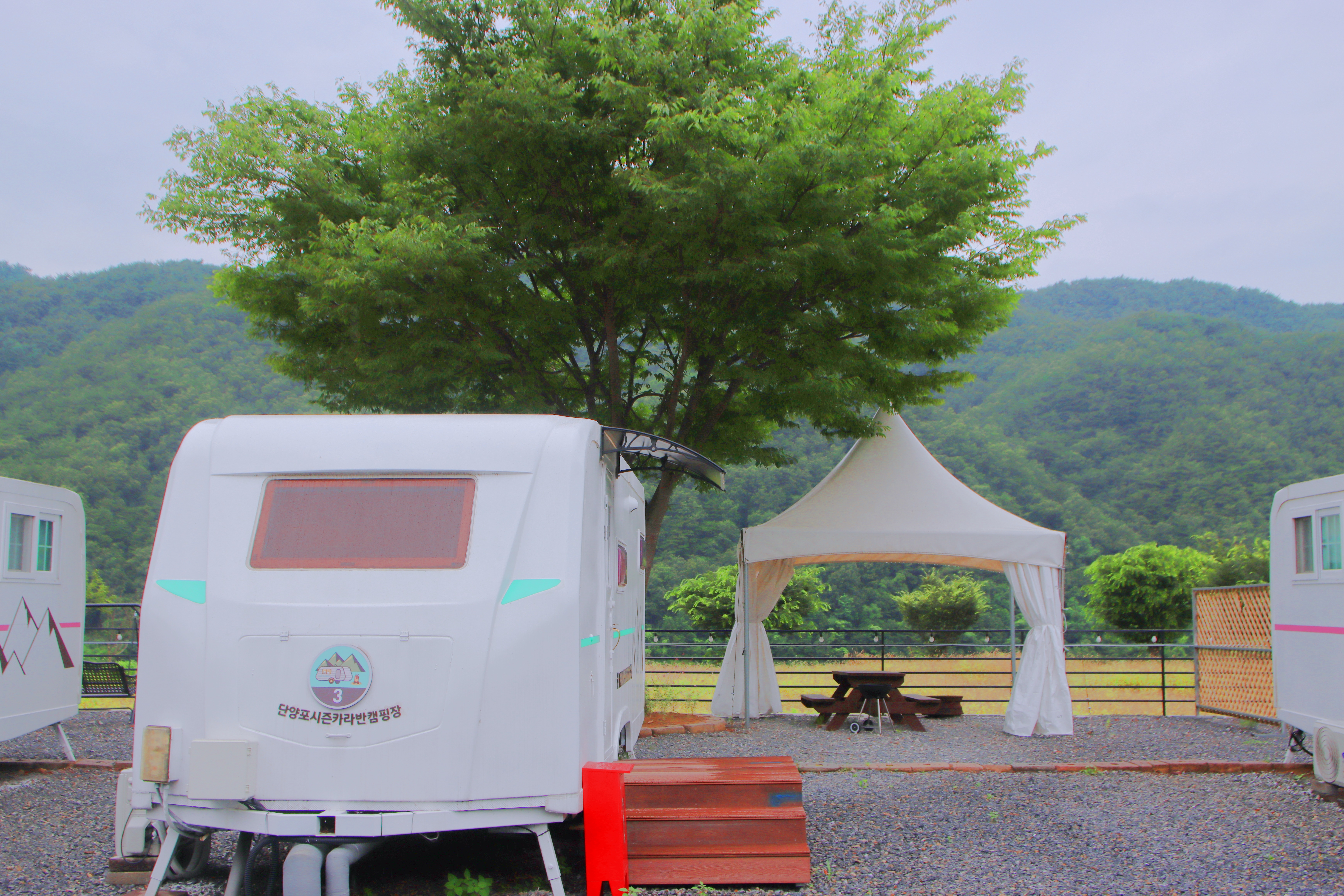 포시즌 32번째 이미지