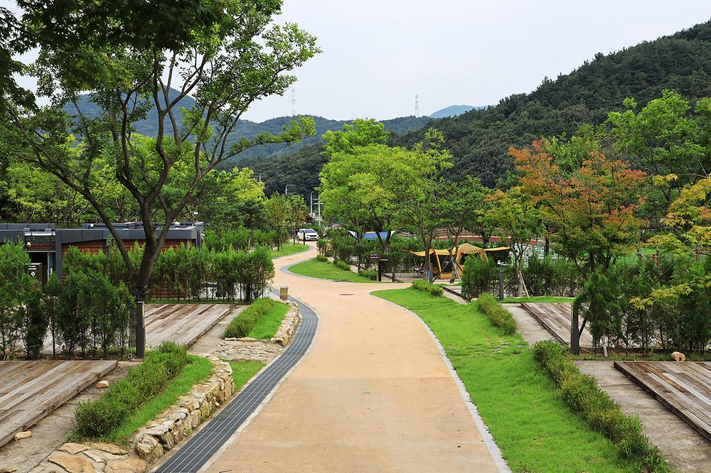 김제 모악산 캠핑파크