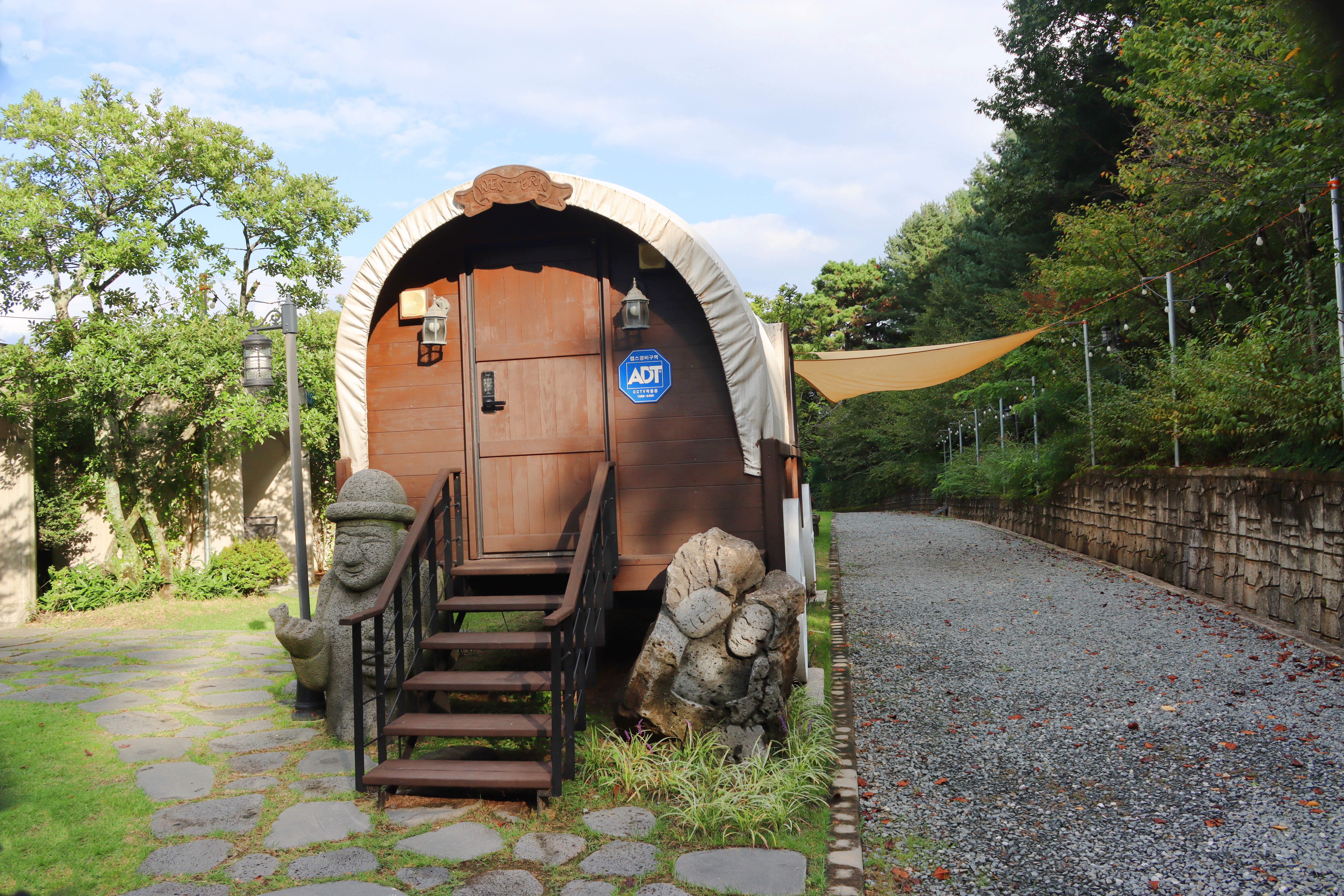 더 노은로 캠핑장 15번째 이미지