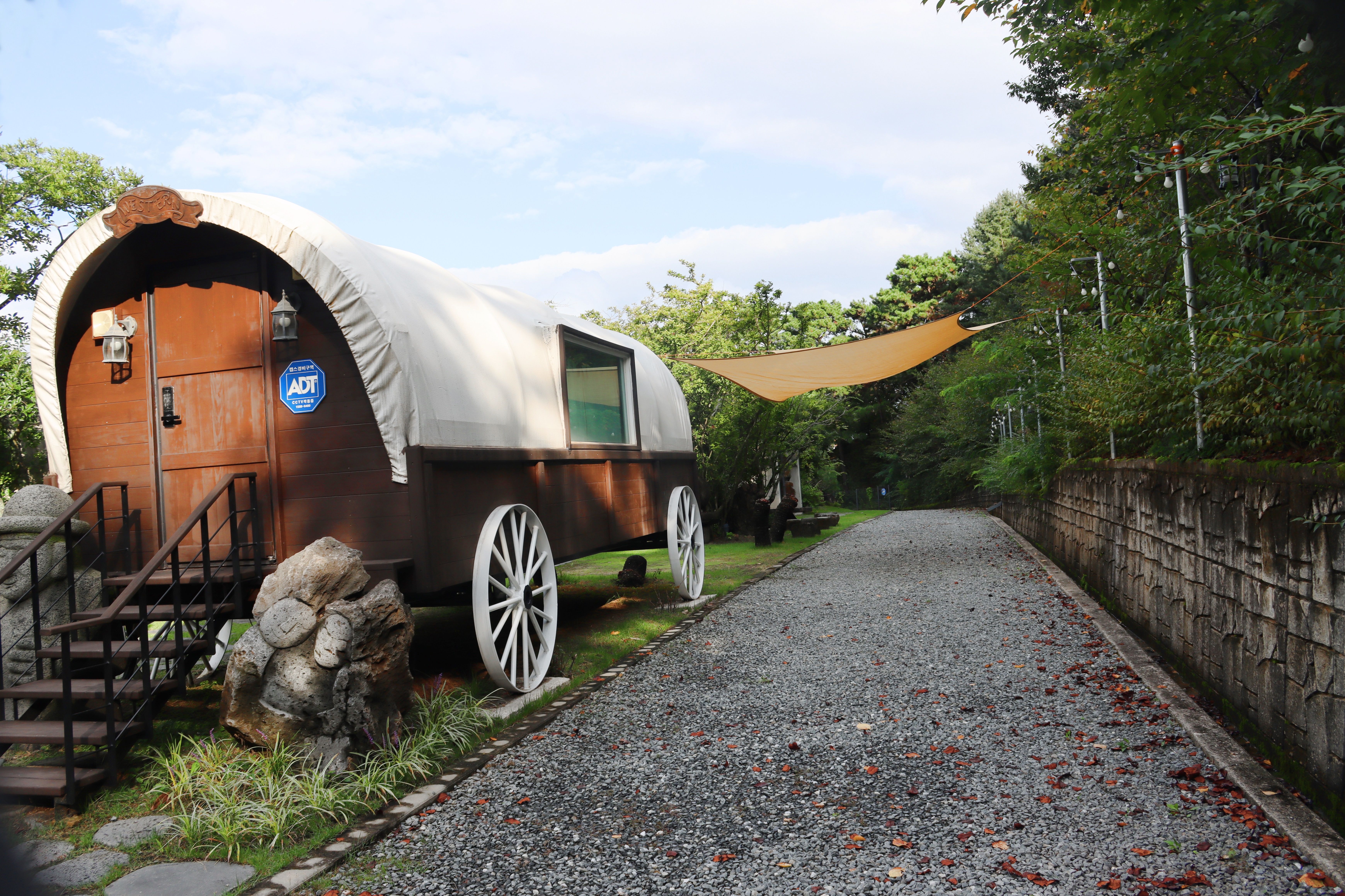 더 노은로 캠핑장 16번째 이미지